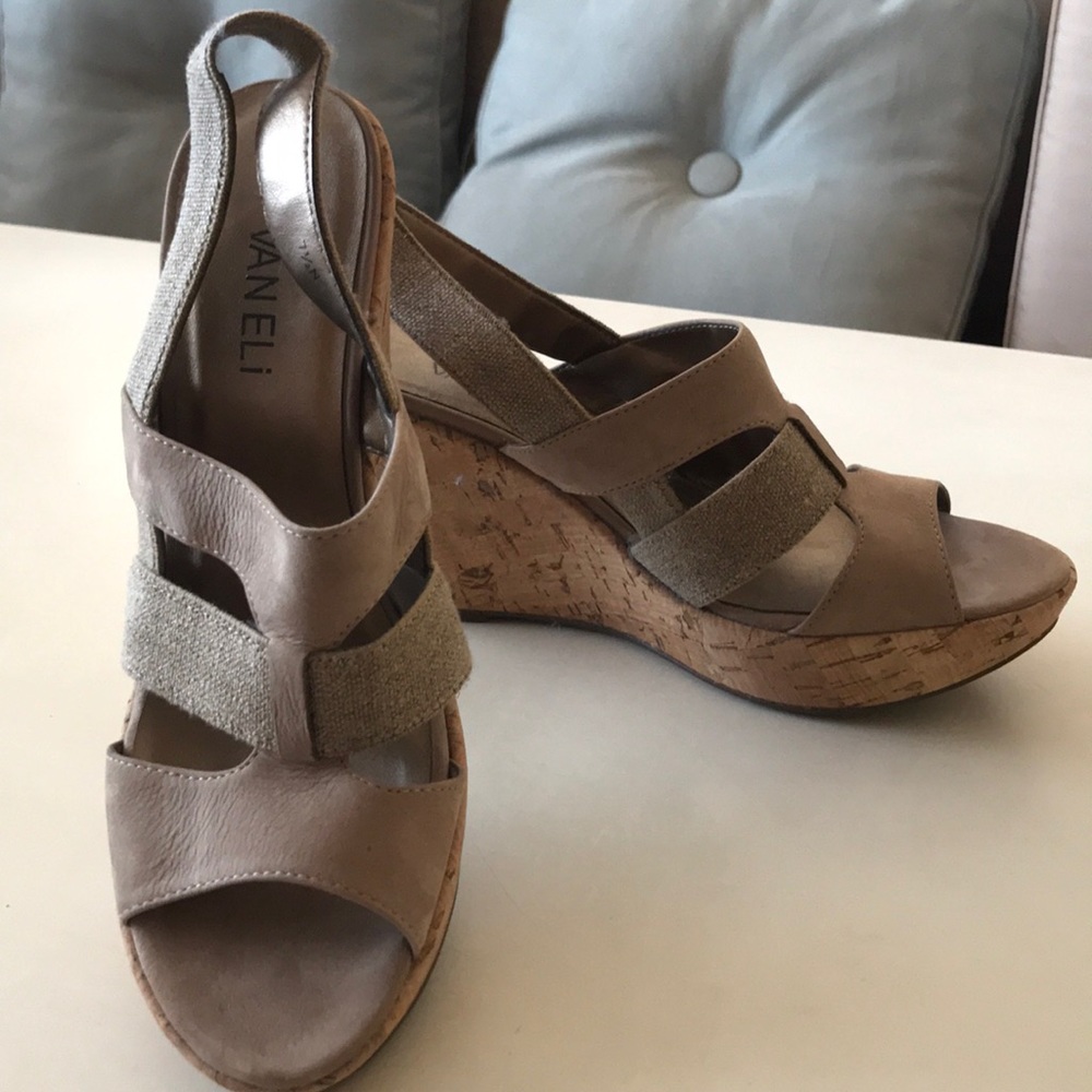 Like new Tan Wedge Sandals
